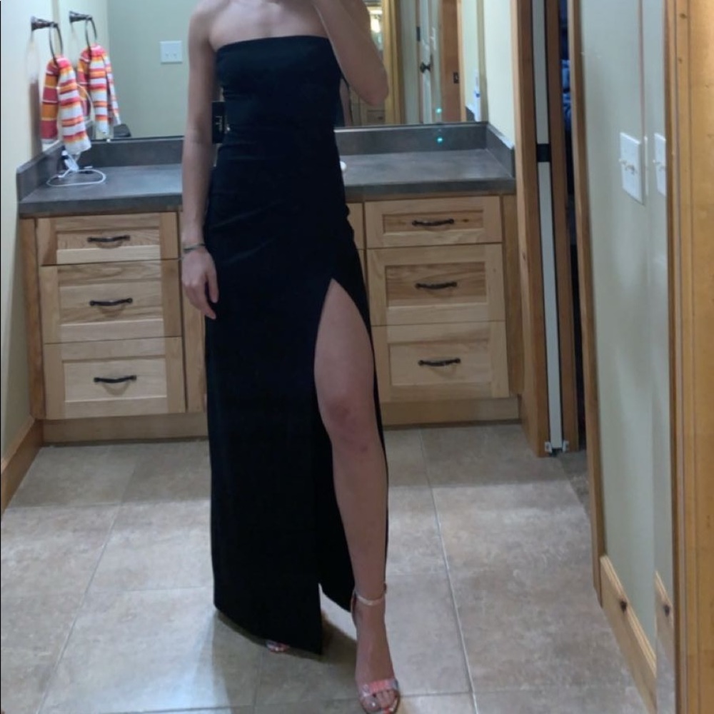 Lulu’s Strapless Maxi Dress